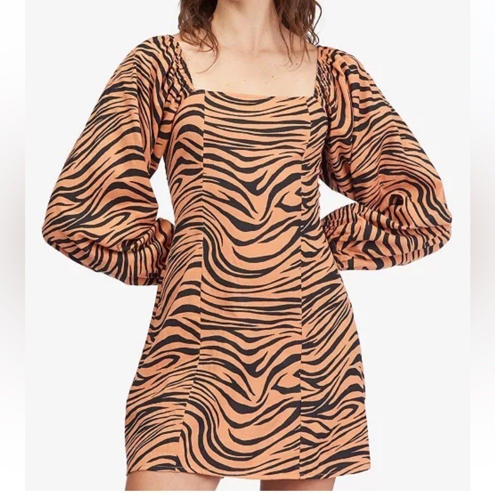 Billabong Clay Tiger Stripe Smocked Mini Dress Square Neck Animal Puff Sleeve